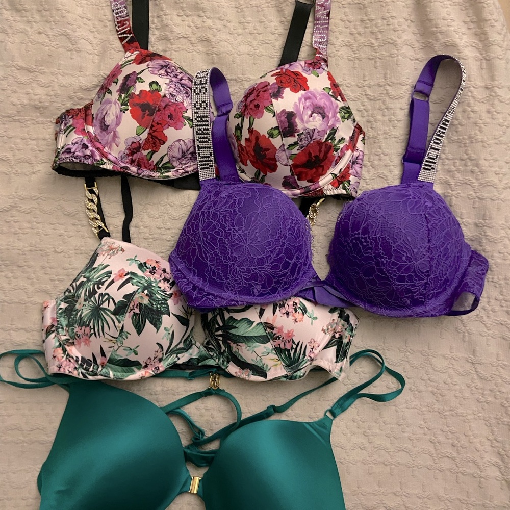 LOT OF 4 LIKE NEW VICTORIAS SECRET BRAS 34C Rhinestone Push Up Bra Bombshell
